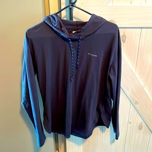 Columbia Sweatshirt/NEW